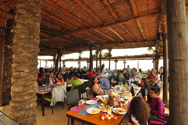 Easter Sunday At Edde Sands